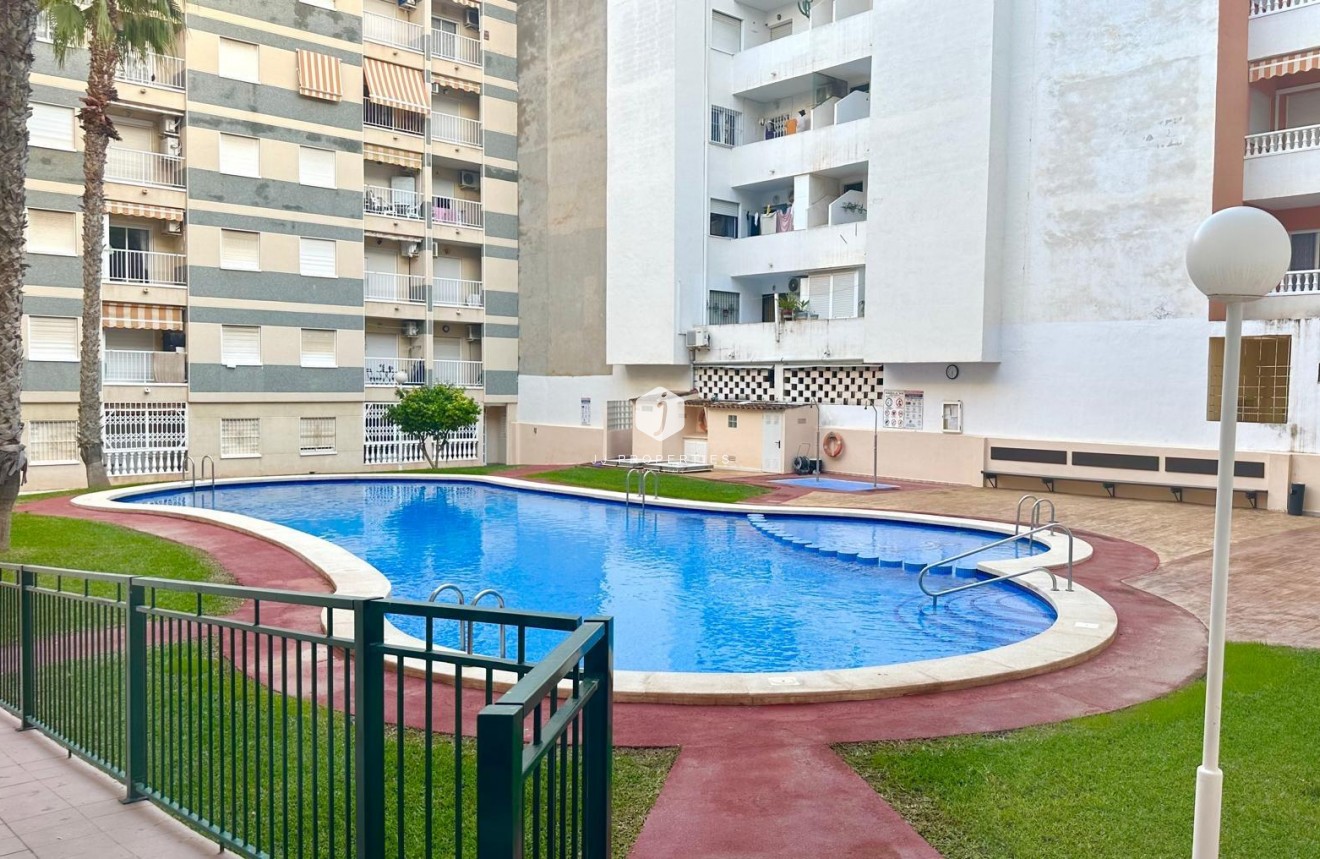 Tweedehands - Penthouse -
Torrevieja - Centro