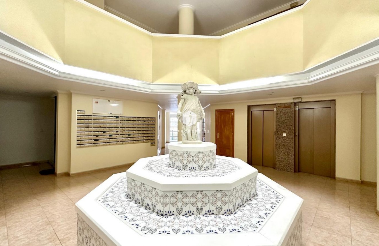 Tweedehands - Penthouse -
Torrevieja - Centro