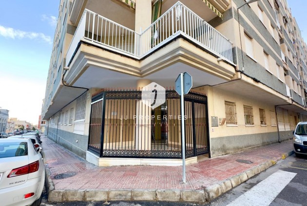 Tweedehands - Penthouse -
Torrevieja - Centro