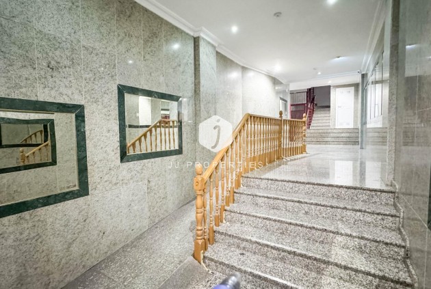 Tweedehands - Appartement / flat -
Torrevieja - PARQUE DE LAS NACIONES