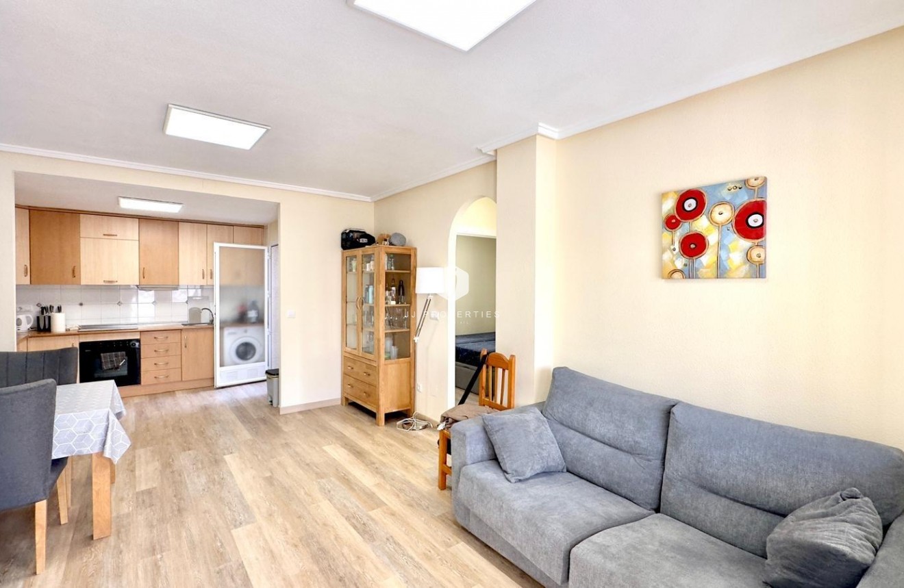 Tweedehands - Bungalow -
Torrevieja - Torreblanca