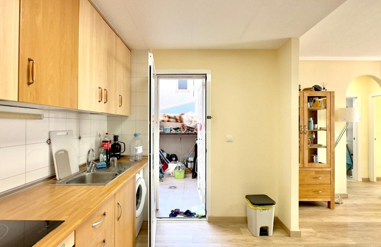 Tweedehands - Bungalow -
Torrevieja - Torreblanca