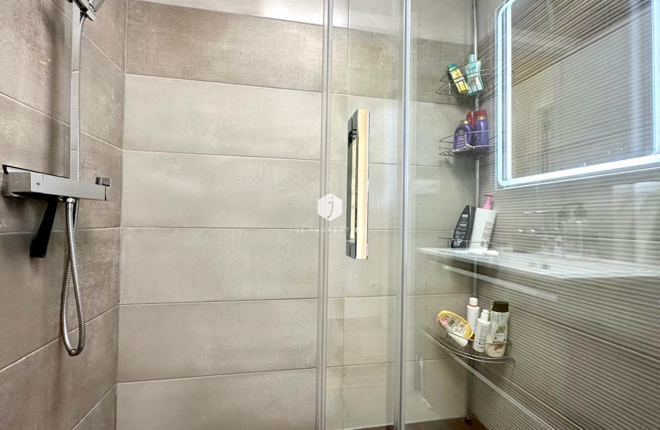 Tweedehands - Bungalow -
Torrevieja - Torreblanca