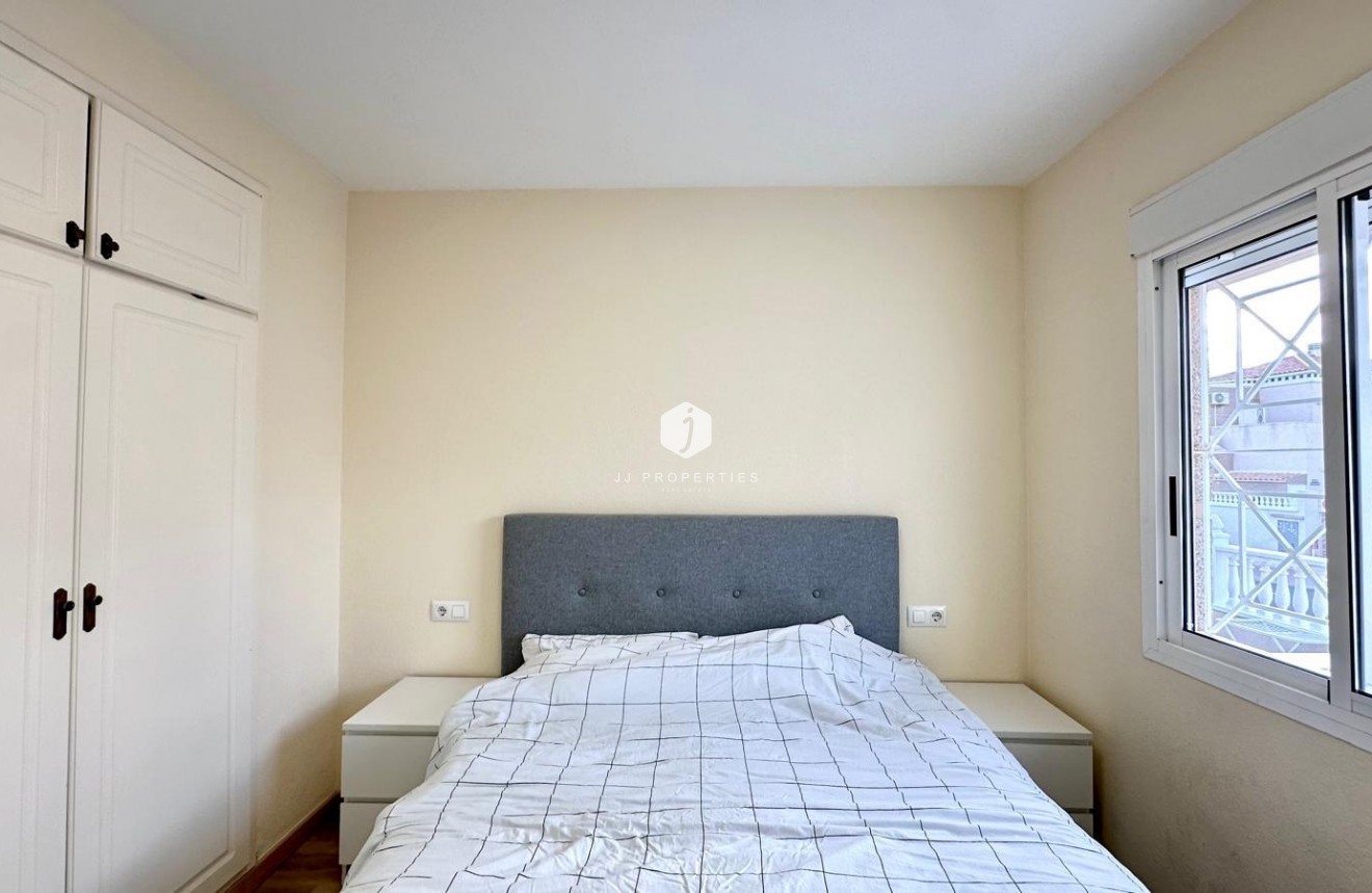 Tweedehands - Bungalow -
Torrevieja - Torreblanca