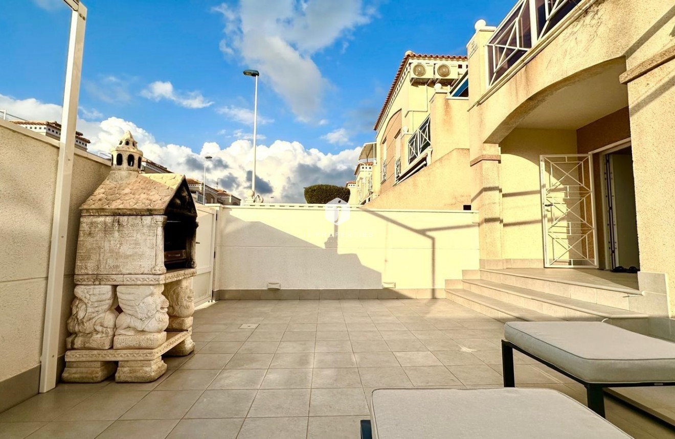 Tweedehands - Bungalow -
Torrevieja - Torreblanca