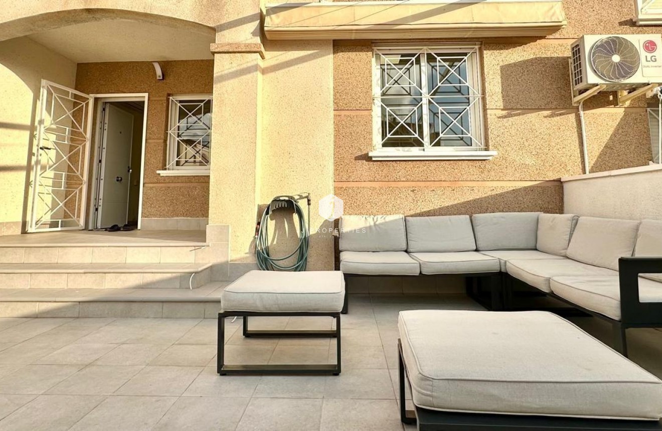 Tweedehands - Bungalow -
Torrevieja - Torreblanca