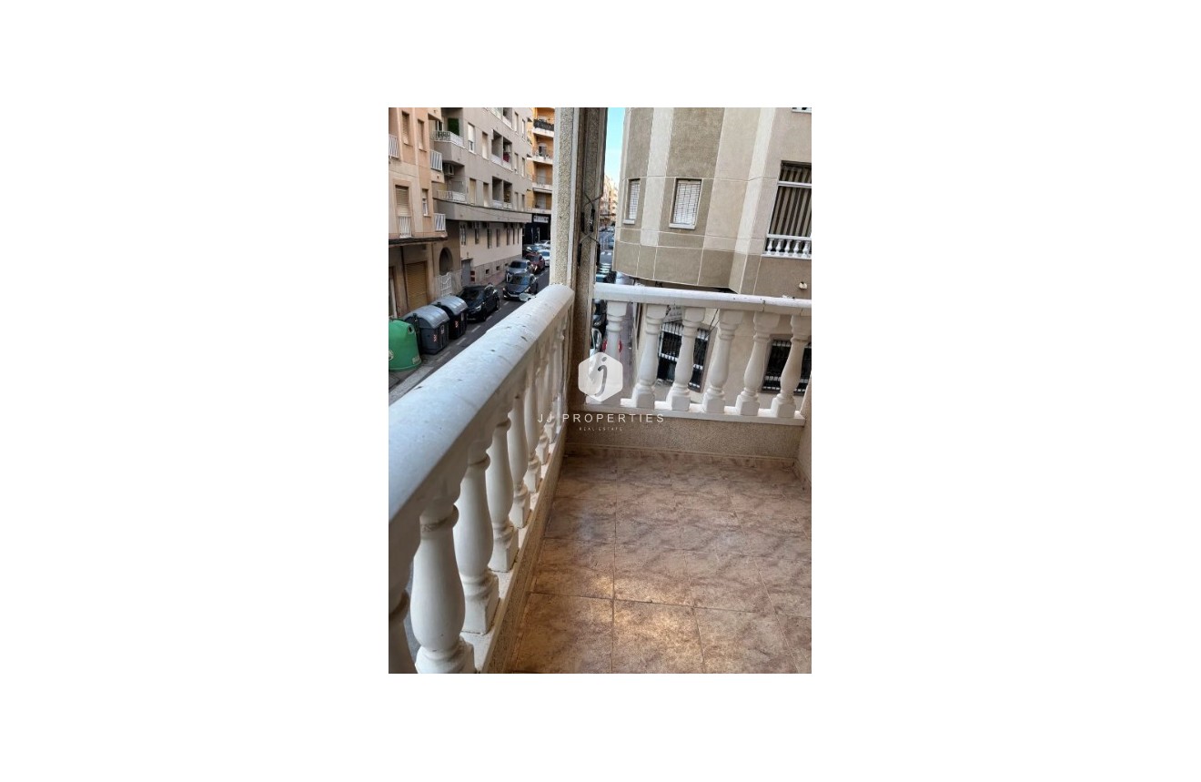 Tweedehands - Appartement / flat -
Torrevieja - Costa Blanca