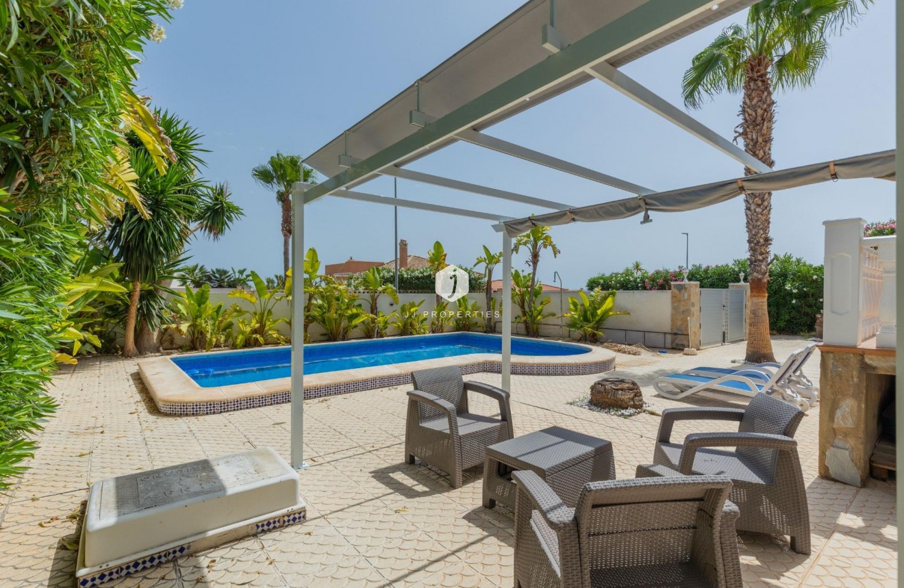 Tweedehands - Villa -
San Fulgencio - Urb. La Marina