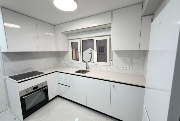 Aus zweiter Hand - Wohnung -
Torrevieja