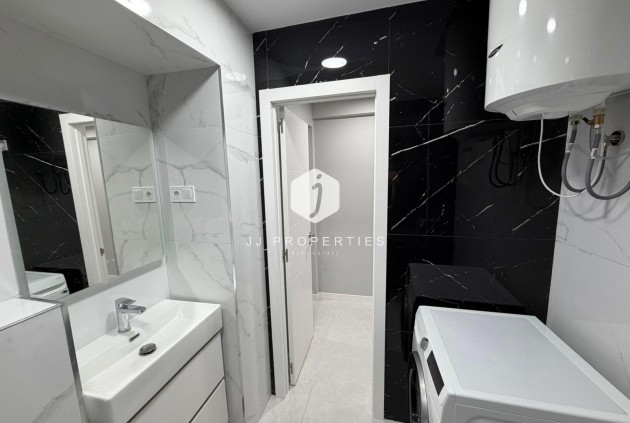 Aus zweiter Hand - Wohnung -
Torrevieja