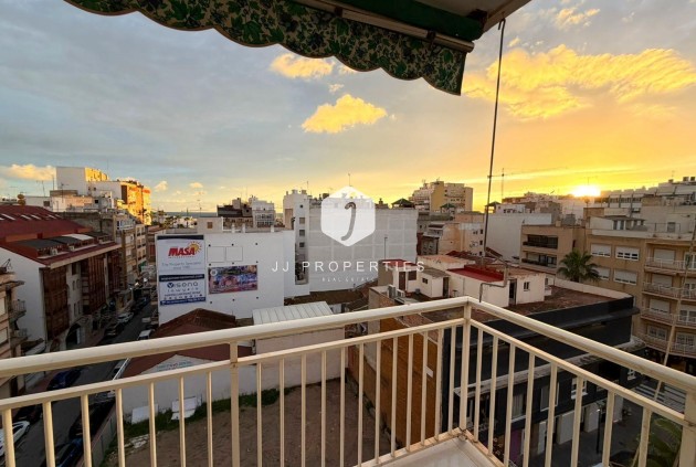 Aus zweiter Hand - Wohnung -
Torrevieja