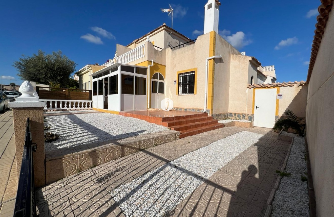 Tweedehands - Chalet -
Orihuela Costa - Costa Blanca