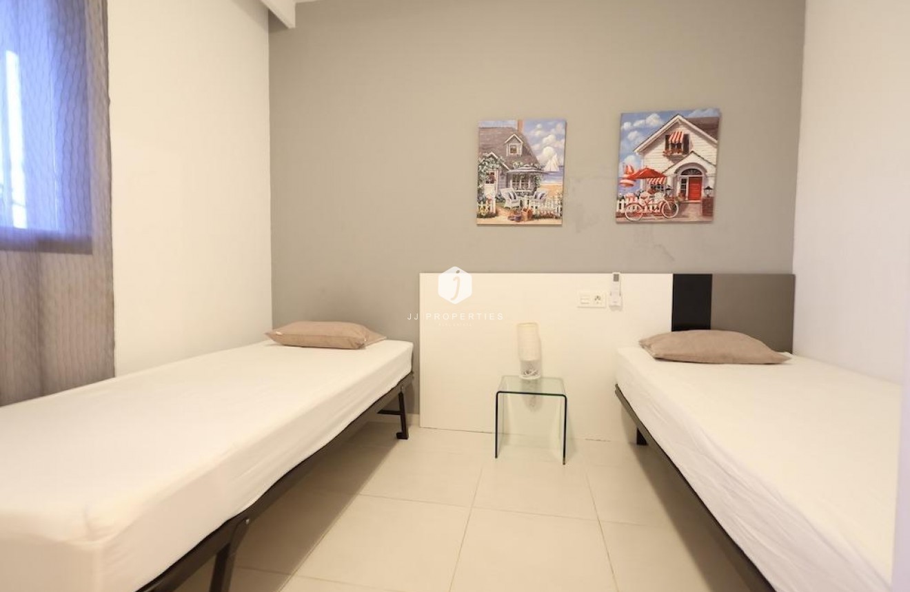 Tweedehands - Appartement / flat -
Orihuela Costa - Costa Blanca