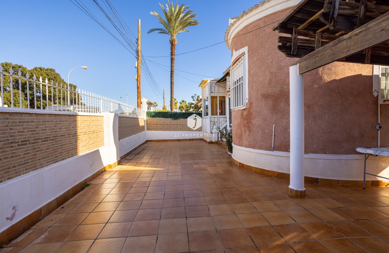 Tweedehands - Villa -
Torrevieja - Costa Blanca