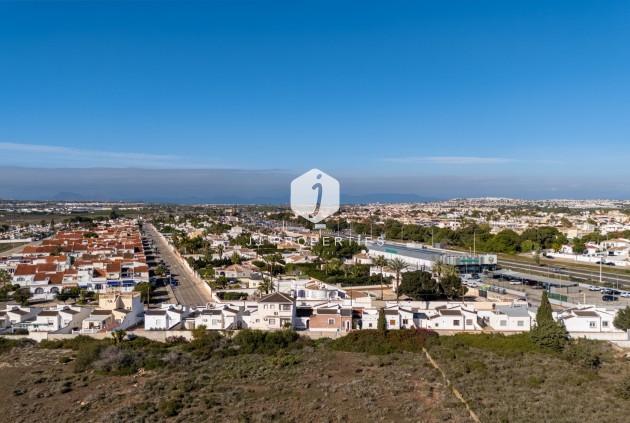 Tweedehands - Villa -
Torrevieja - Costa Blanca