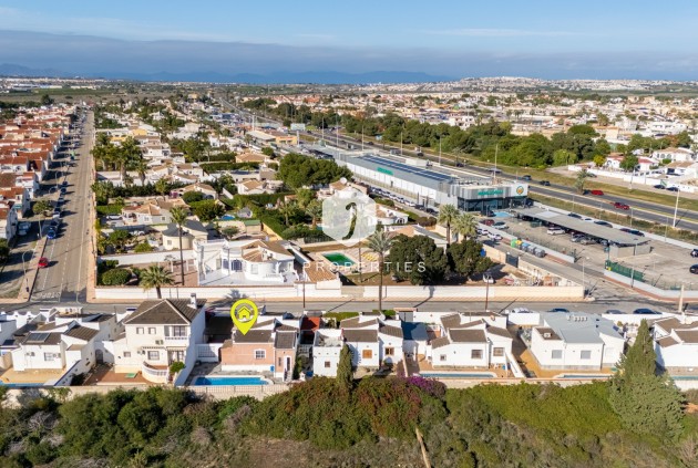 Tweedehands - Villa -
Torrevieja - Costa Blanca