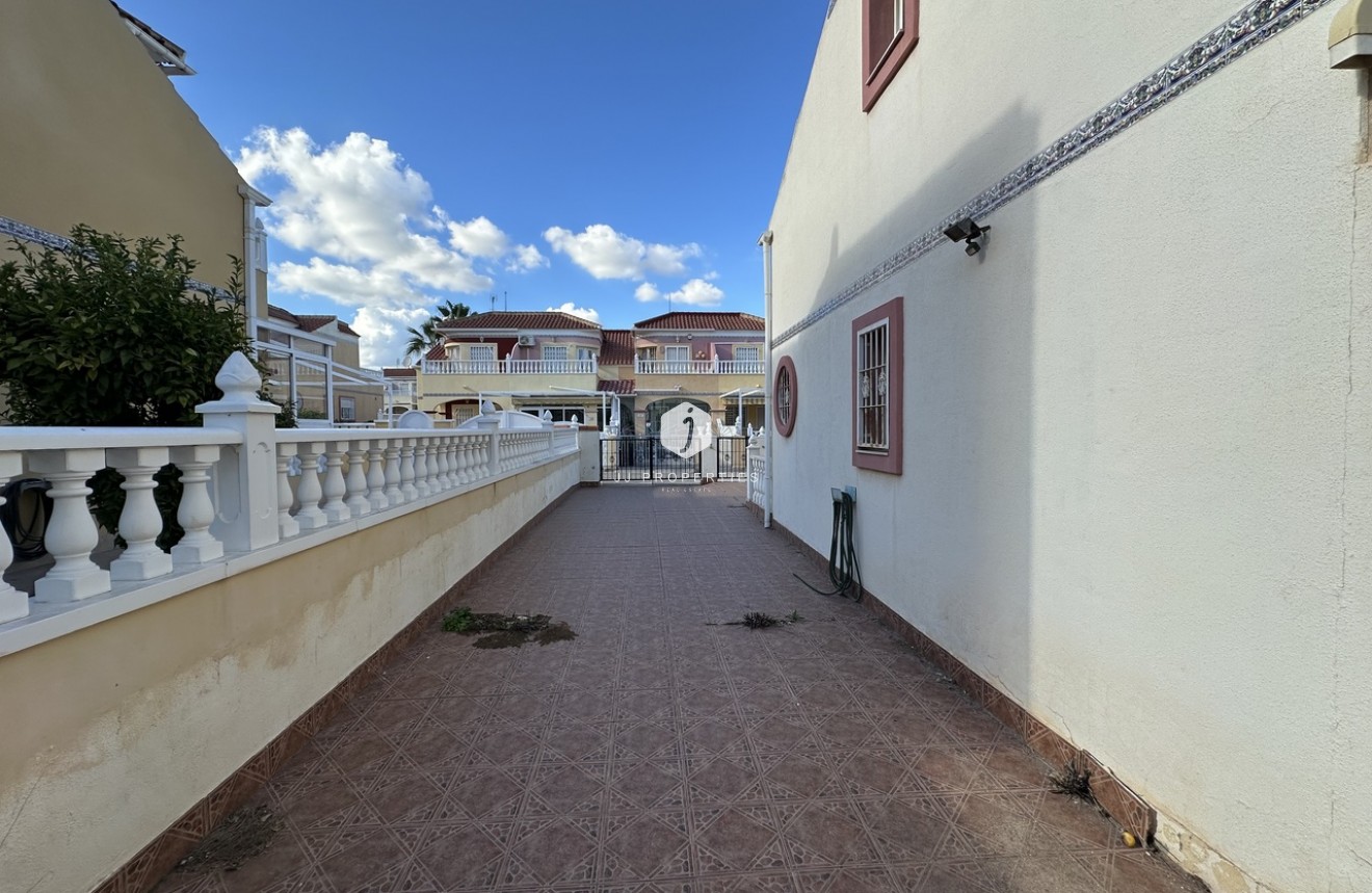 Tweedehands - Chalet -
Cabo Roig - Costa Blanca