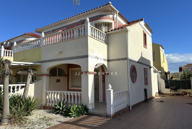 Tweedehands - Chalet -
Cabo Roig - Costa Blanca