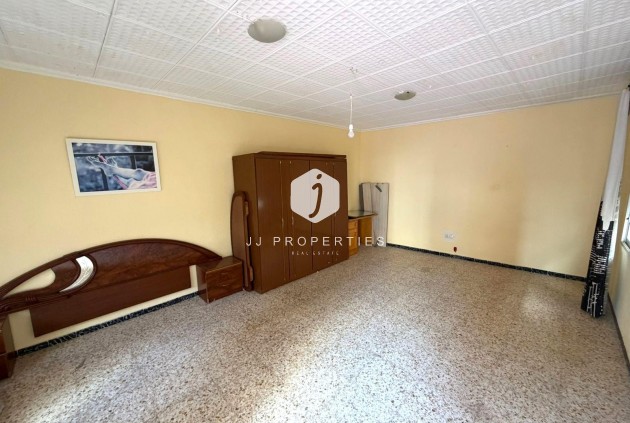 Segunda mano - Chalet -
Torrevieja