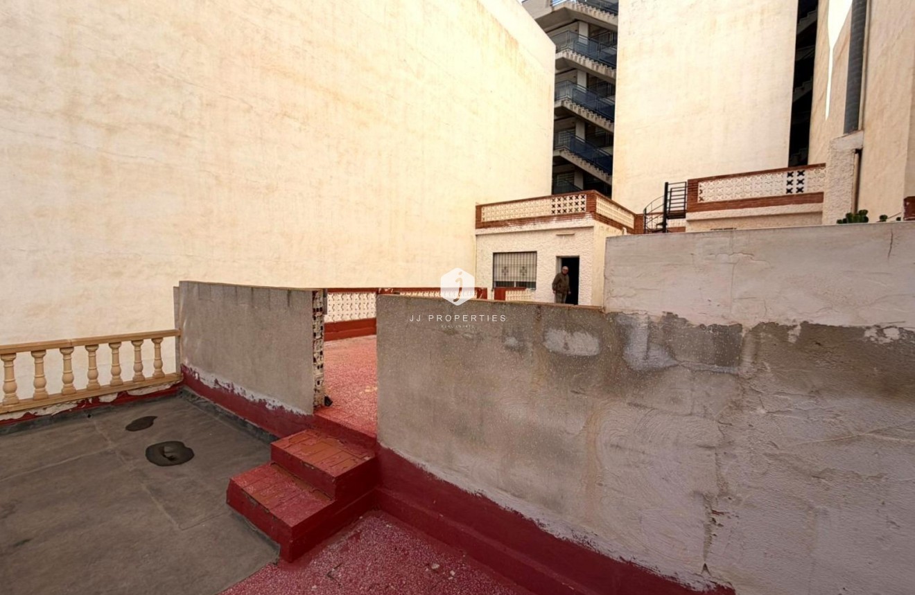 Segunda mano - Chalet -
Torrevieja