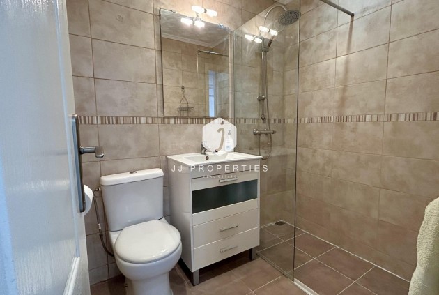 Tweedehands - Bungalow -
Torrevieja - El Limonar