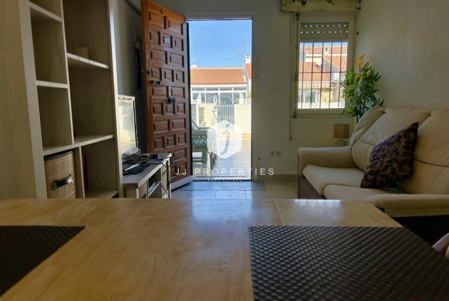 Tweedehands - Bungalow -
Torrevieja - El Limonar