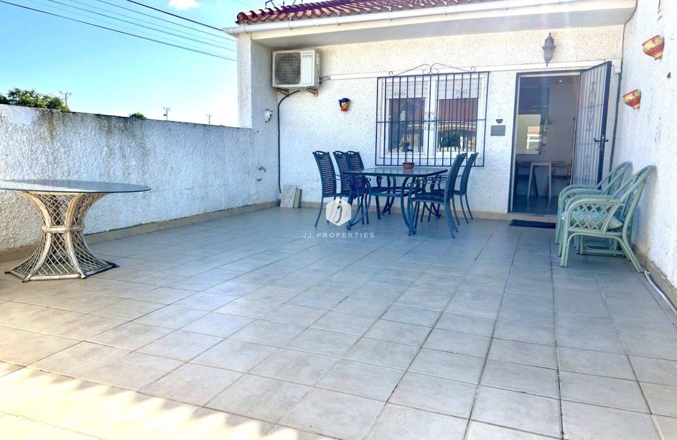 Tweedehands - Bungalow -
Torrevieja - El Limonar