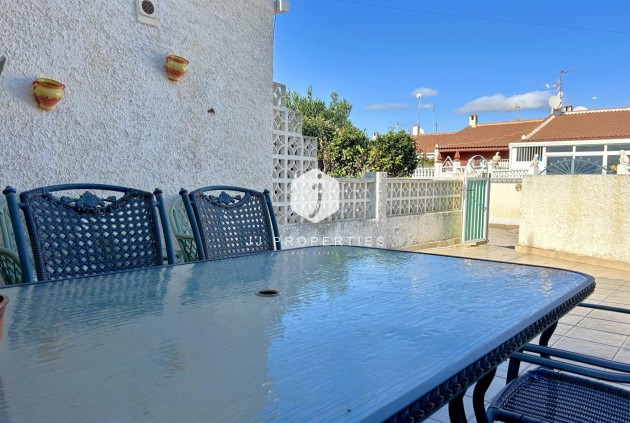 Tweedehands - Bungalow -
Torrevieja - El Limonar