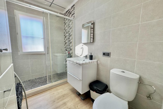 Tweedehands - Villa -
Dolores - Comunidad Valenciana