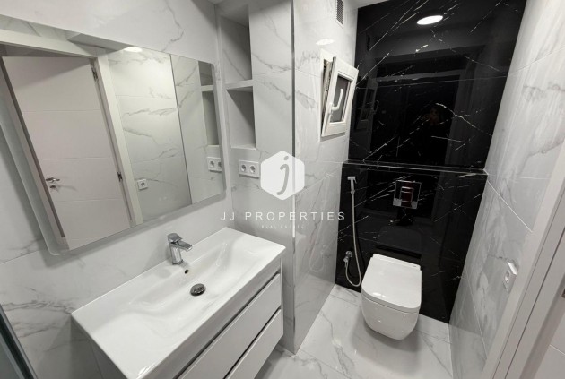 Tweedehands - Appartement / flat -
Torrevieja - Playa del Cura