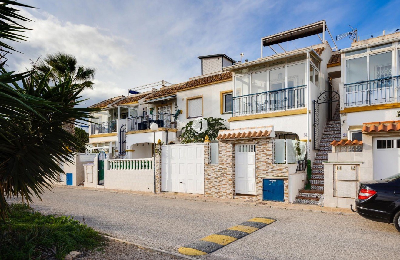 Tweedehands - Bungalow -
Torrevieja - La Siesta - El Salado - Torreta