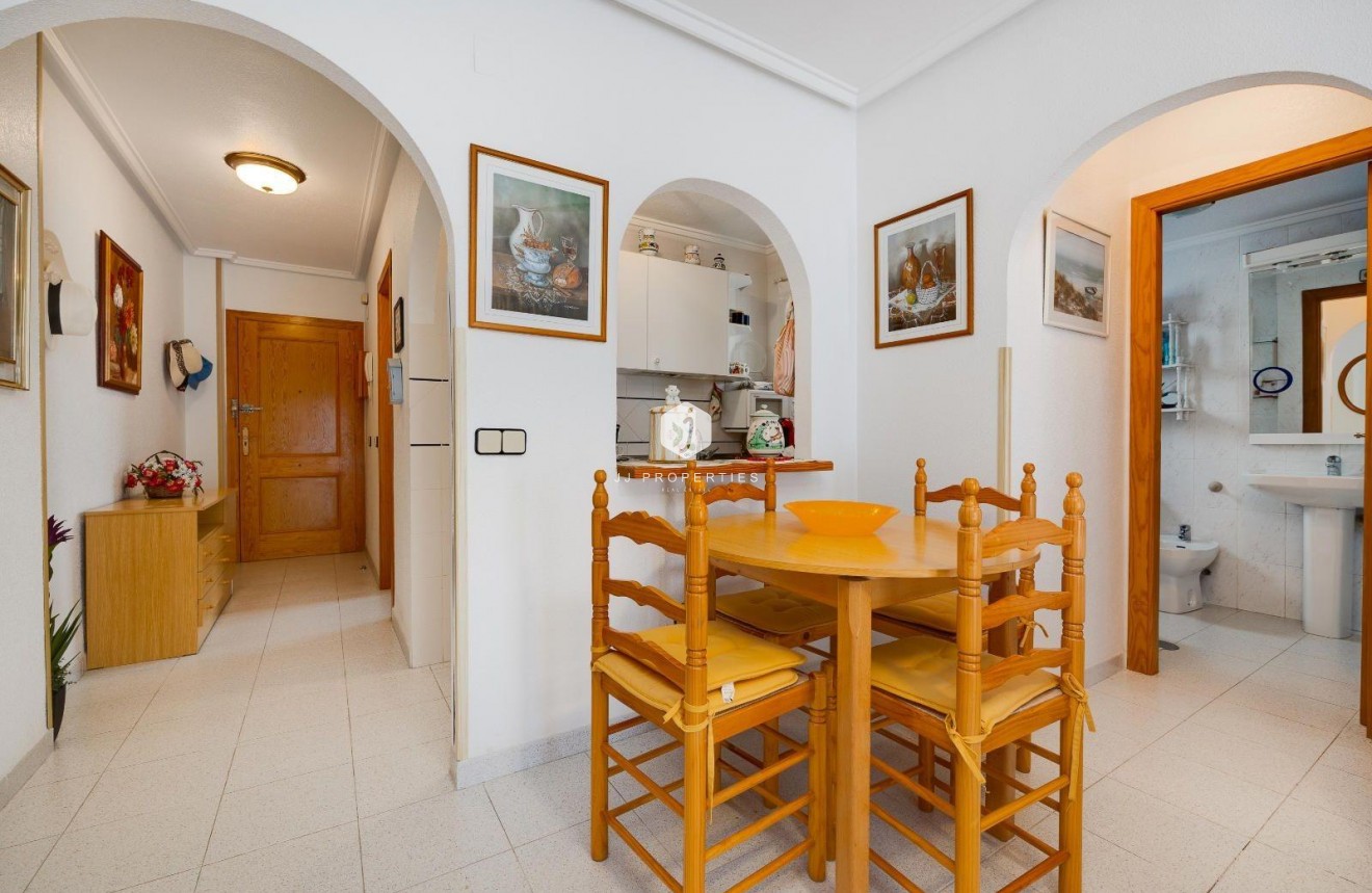 Tweedehands - Appartement / flat -
Torrevieja - Acequion