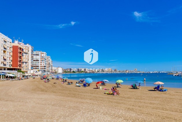 Tweedehands - Appartement / flat -
Torrevieja - Acequion