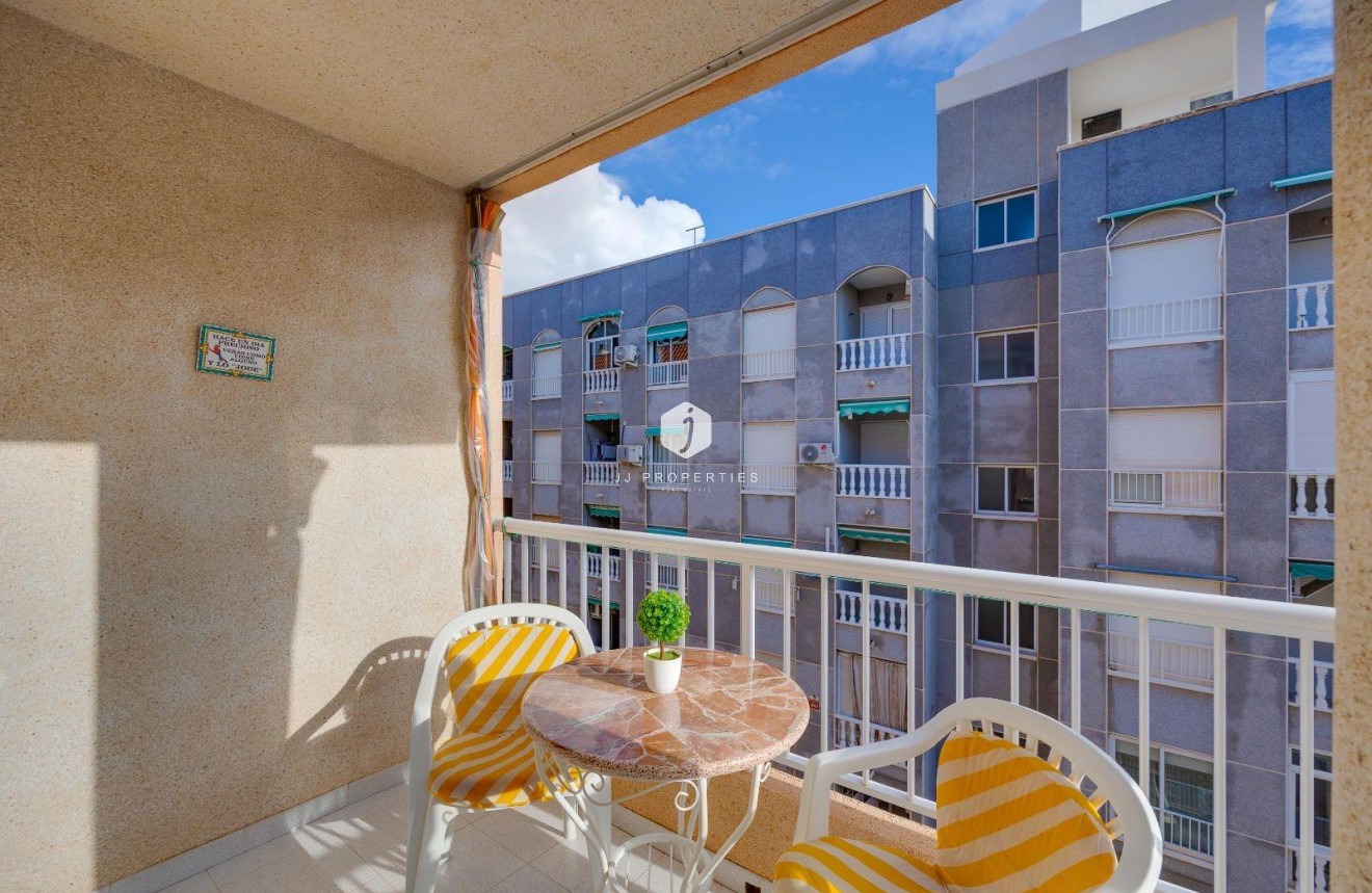 Tweedehands - Appartement / flat -
Torrevieja - Acequion