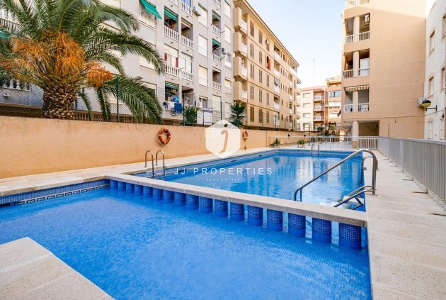 Tweedehands - Appartement / flat -
Torrevieja - Acequion