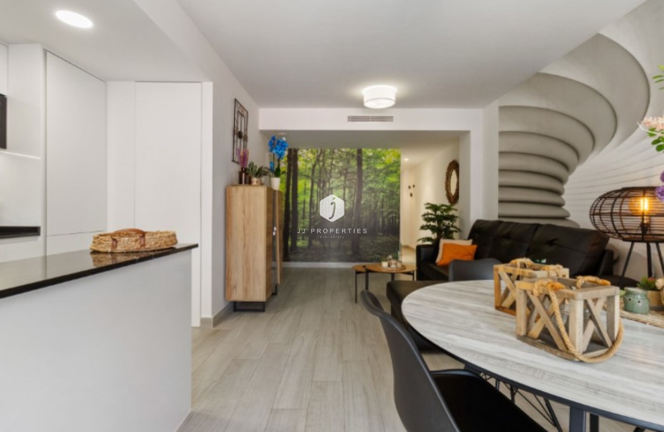 Tweedehands - Appartement / flat -
Torrevieja - Costa Blanca