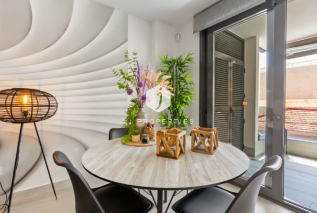 Tweedehands - Appartement / flat -
Torrevieja - Costa Blanca