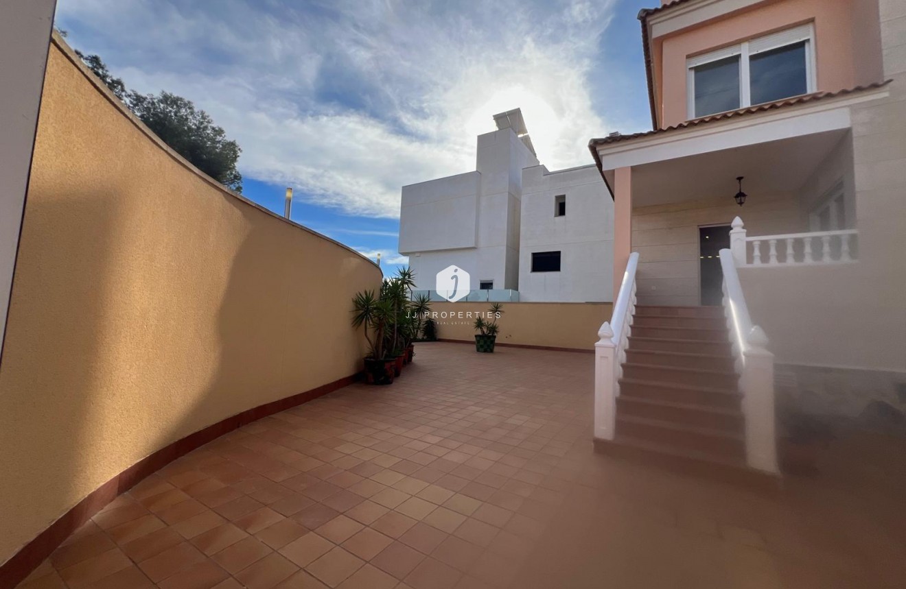 Tweedehands - Villa -
Orihuela Costa - Villamartín-las Filipinas