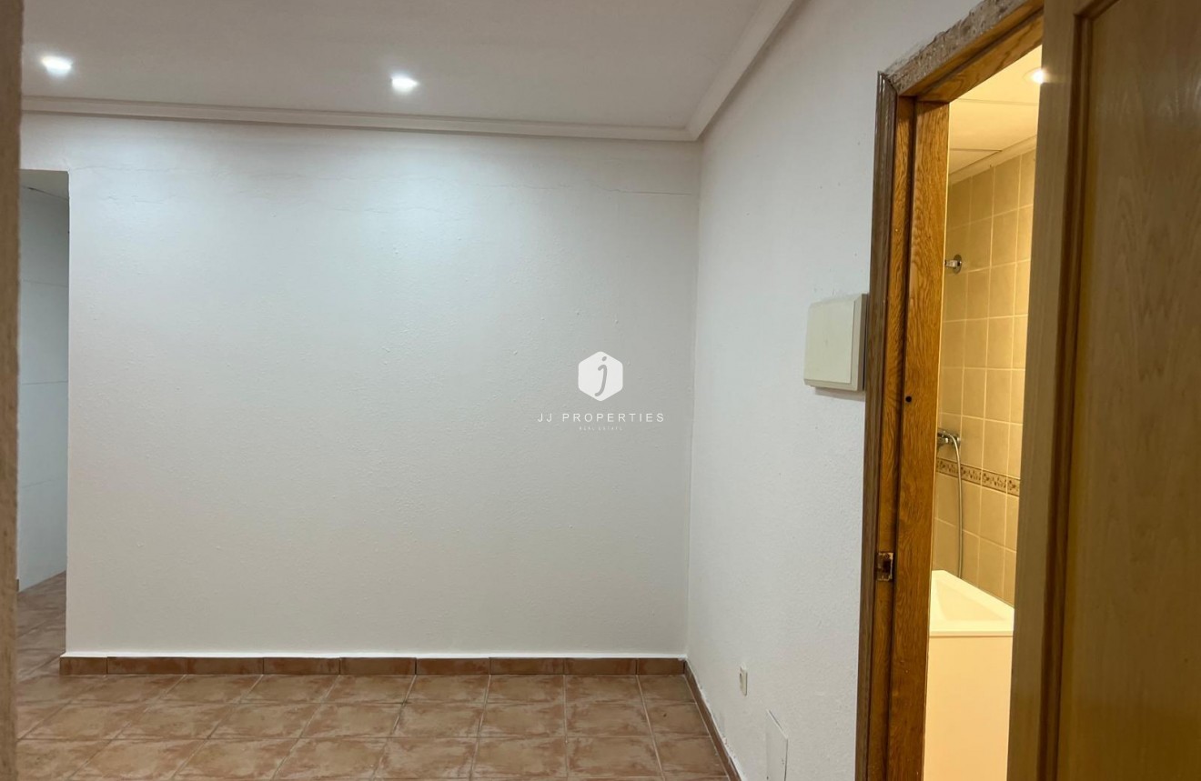 Tweedehands - Villa -
Orihuela Costa - Villamartín-las Filipinas