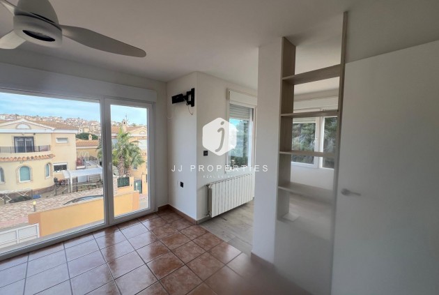Tweedehands - Villa -
Orihuela Costa - Villamartín-las Filipinas