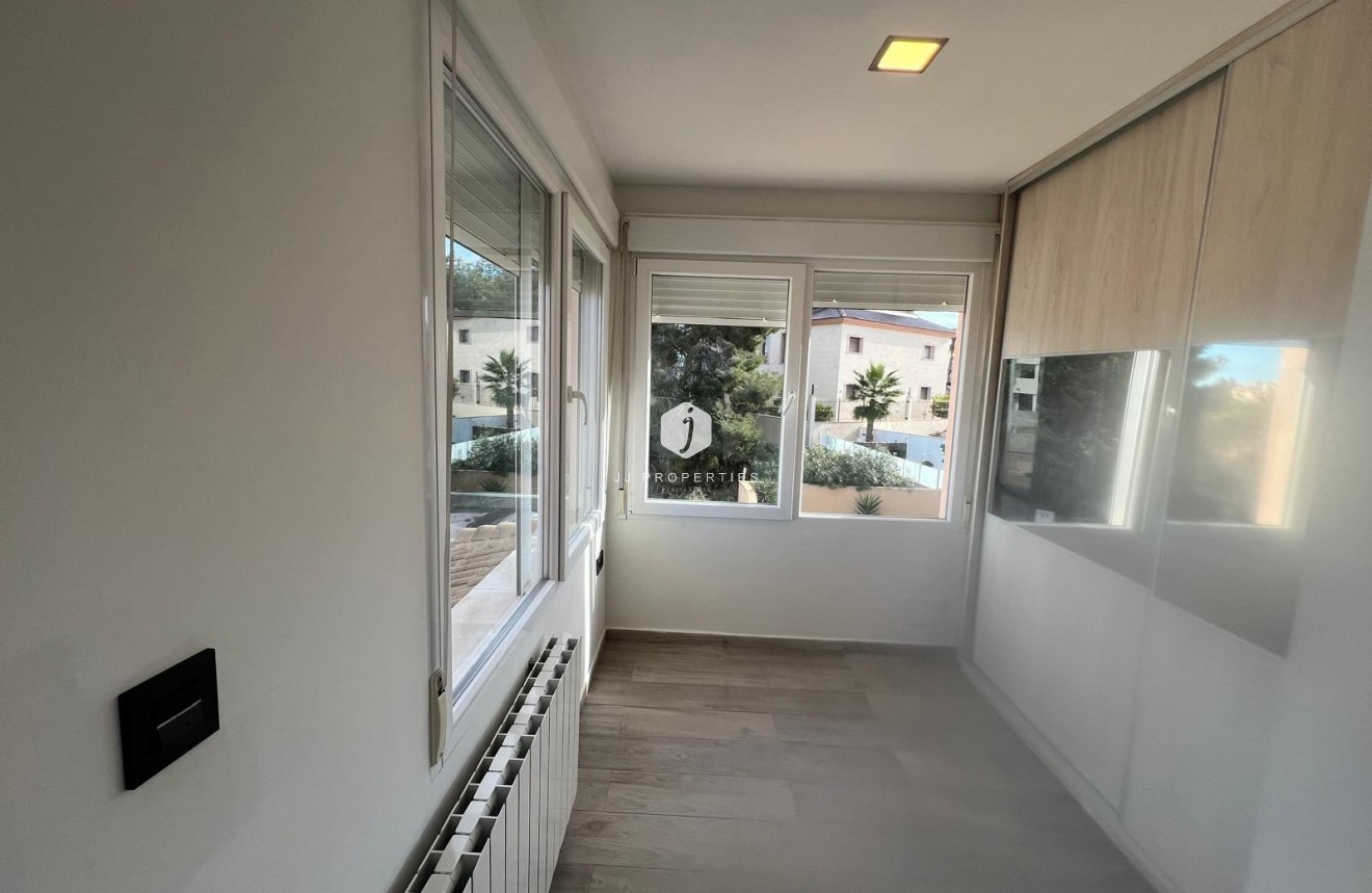 Tweedehands - Villa -
Orihuela Costa - Villamartín-las Filipinas