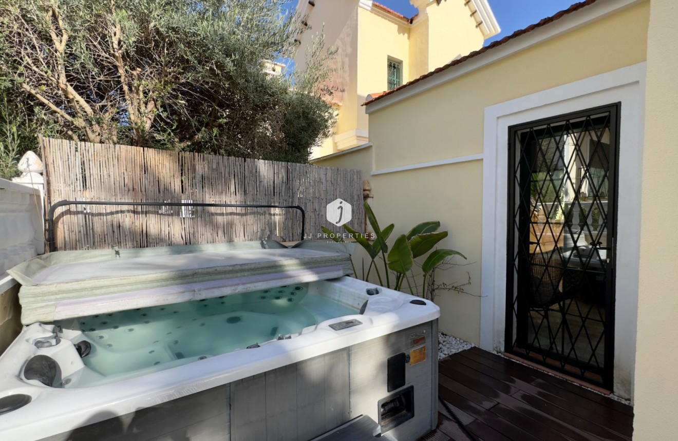 Segunda mano - Villa -
Orihuela Costa - Costa Blanca