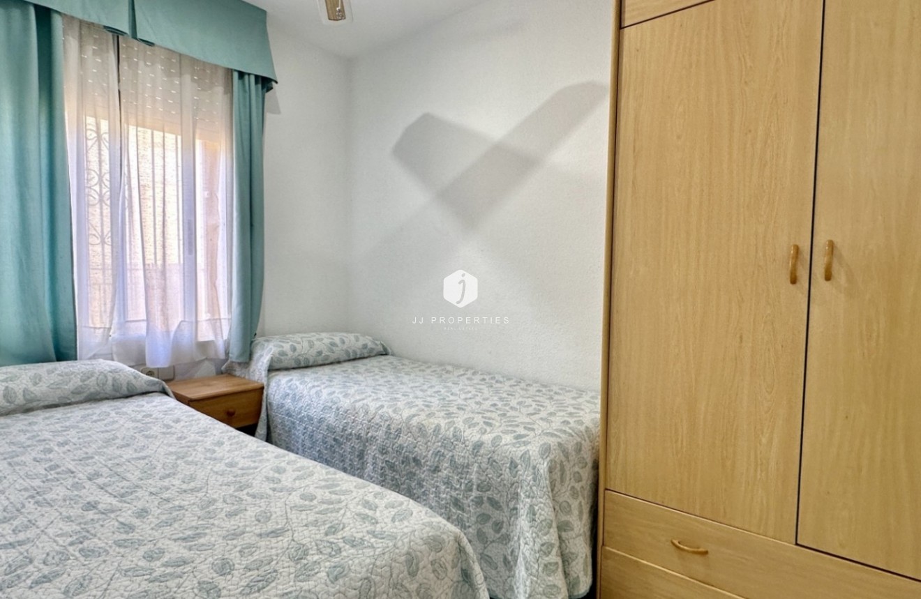 Resale - Apartment / flat -
Orihuela Costa - Costa Blanca