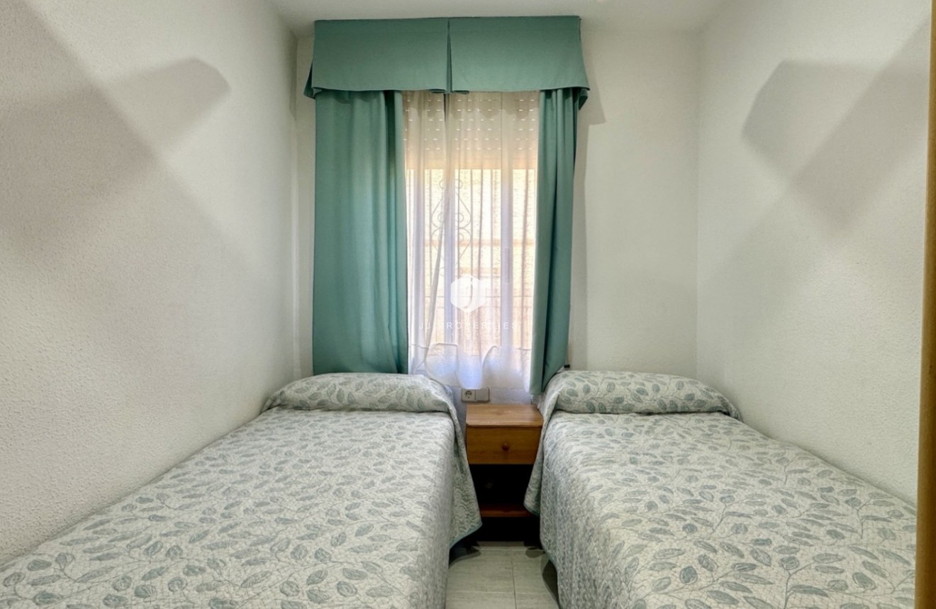 Resale - Apartment / flat -
Orihuela Costa - Costa Blanca