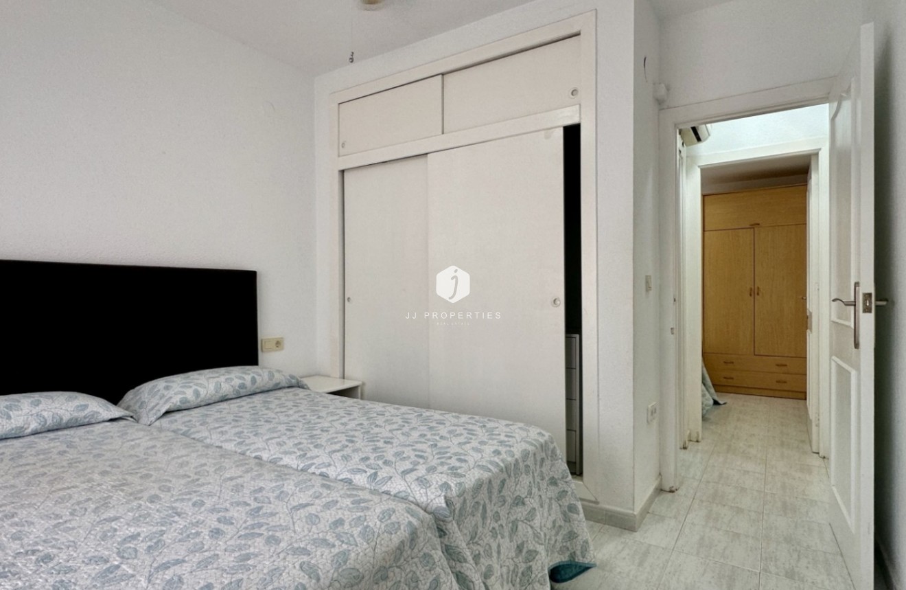 Resale - Apartment / flat -
Orihuela Costa - Costa Blanca