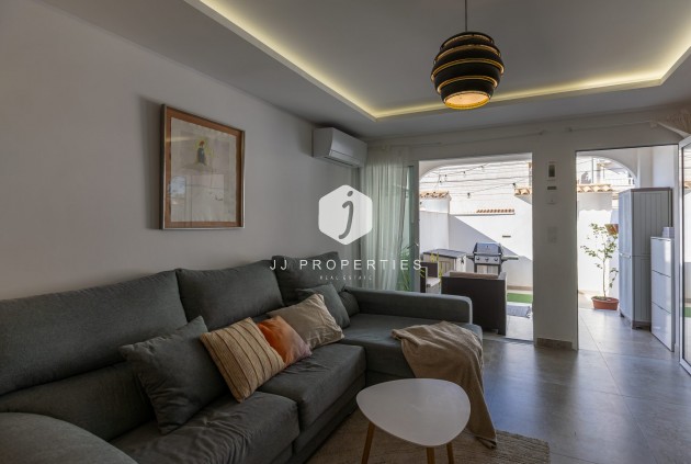 Aus zweiter Hand - Chalet -
Torrevieja - Costa Blanca