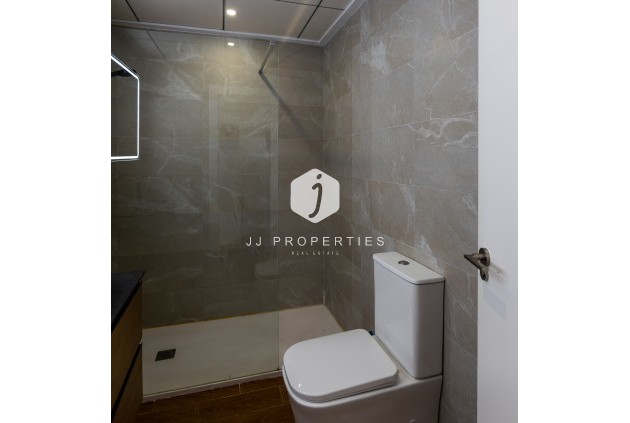 Aus zweiter Hand - Chalet -
Torrevieja - Costa Blanca