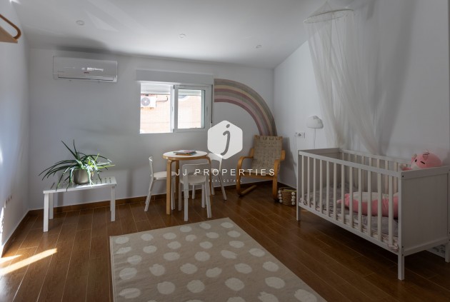 Aus zweiter Hand - Chalet -
Torrevieja - Costa Blanca