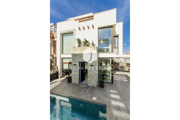 New Build - Villa -
Los Montesinos - La herrada