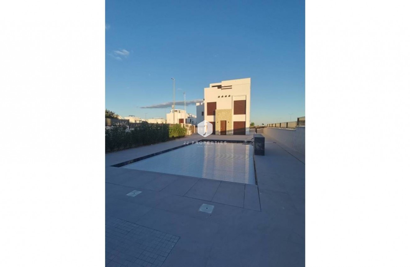 Resale - Villa -
Los Montesinos - Costa Blanca